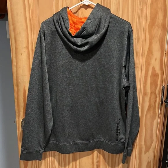 Under armor sweatshirt - Picture 4 of 6